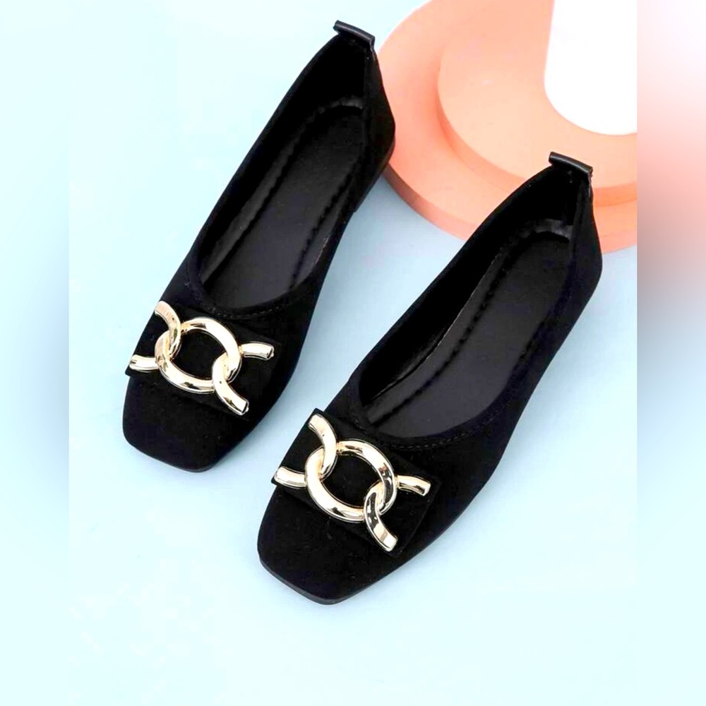 Black ballet flats - Size 8.5